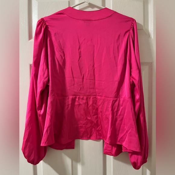 Torrid Women’s Blouse size 0 - Picture 2 of 7